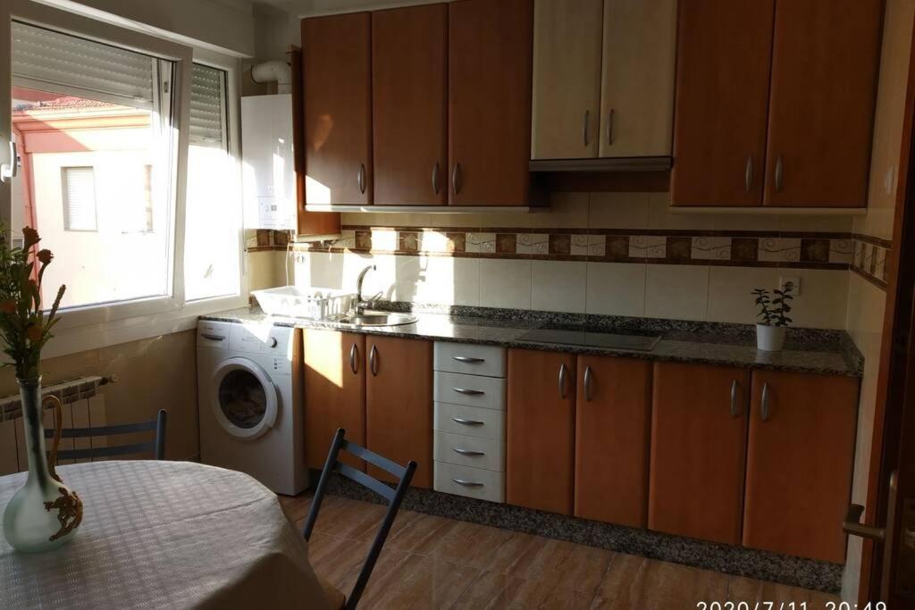 Piso Cerca De Playa Samil Apartment Vigo Exterior photo